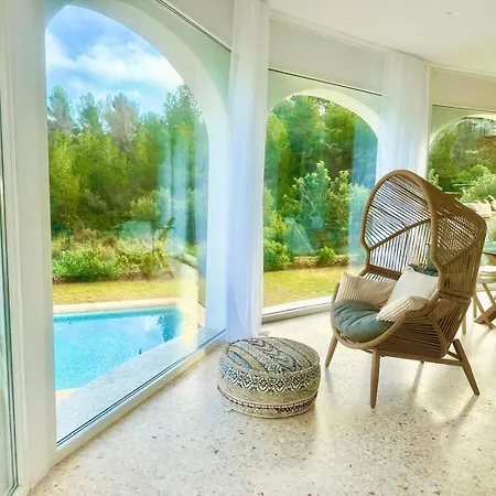 Rosado Villa